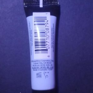 x6 unused smashbox oil and shine control primer.25fl.oz/7ml Travel Size